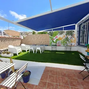 endless-summer-house.adeje-hotels.com/