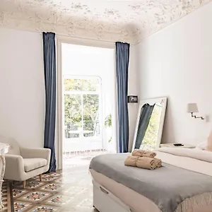 hostal-martina.topbarcelonahotels.com/